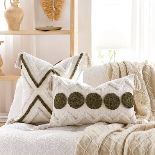 Housse de Coussin Brodé Style Berbère Khaki & Blanc