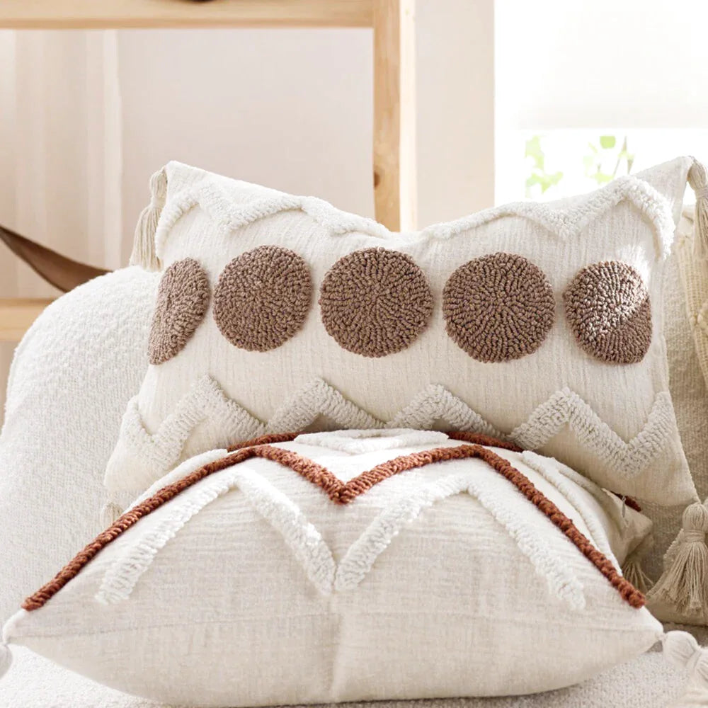 Housse de Coussin Brodé Style Bohème Marron & Blanc