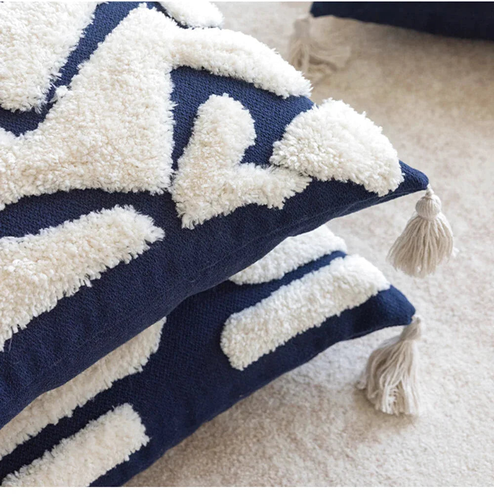 Housse de Coussin Forme Organique Brodé Bleu & Blanc