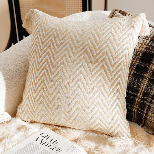 Housse de Coussin Jacquard Beige & Blanc Motif Lignes Brisées