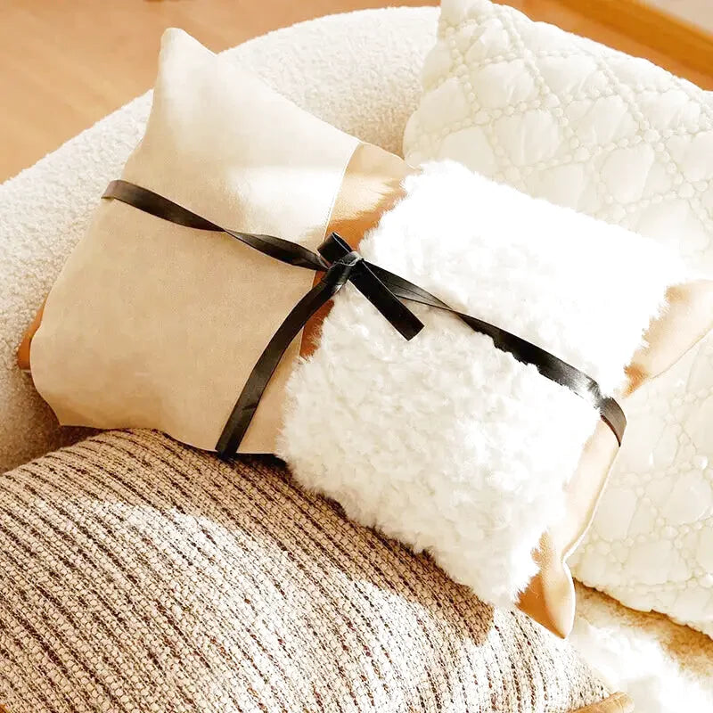 Housse de Coussin Marron Empiècement et Lien